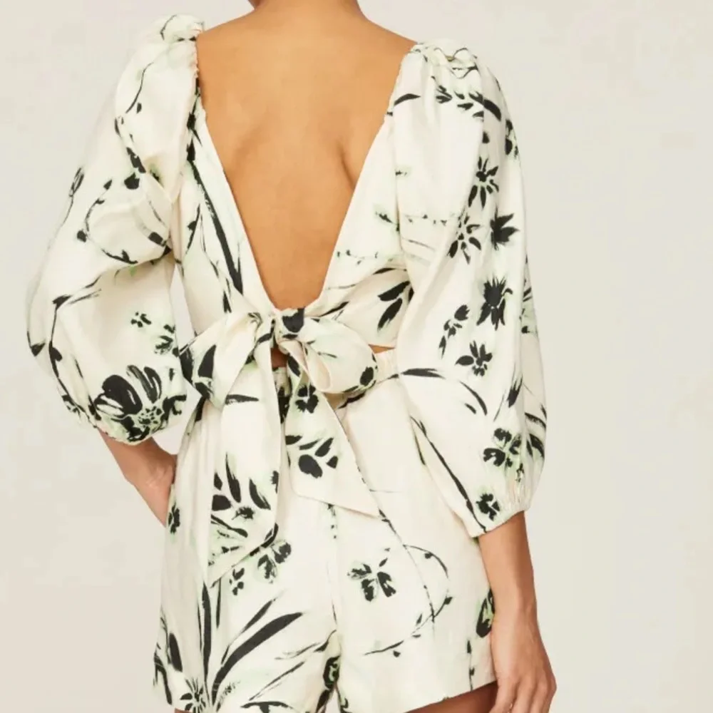 Tanya Taylor
ADD TO HEARTS
Stevie Romper - Picture 3 of 12
